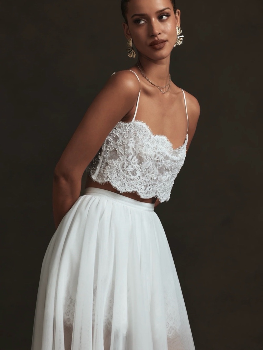 V. Chapman The Shiloh Top in White 00 - Picture 9 of 10